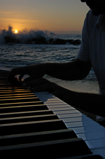 author: paulo rodrigues
title: A summer at sunset