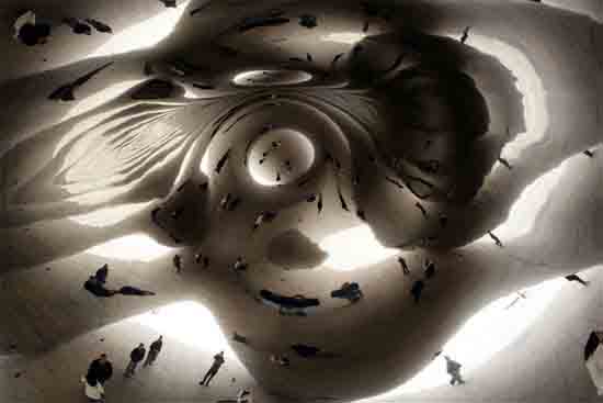 autor: paulo rodrigues
título: vista por baixo da escultura de Anish Kapoor em Chicago