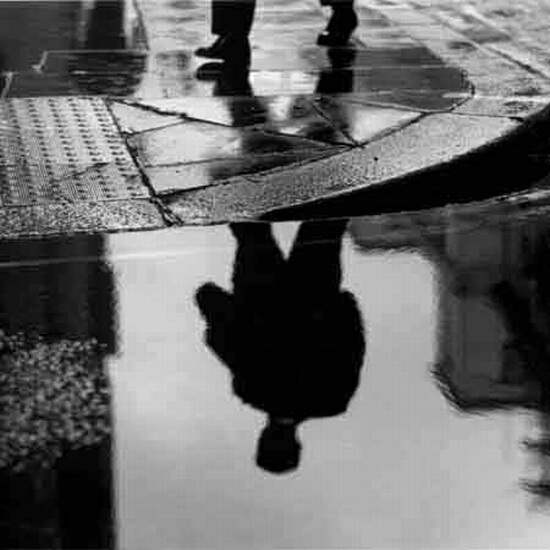 author: paulo rodrigues
title: Puddle, London